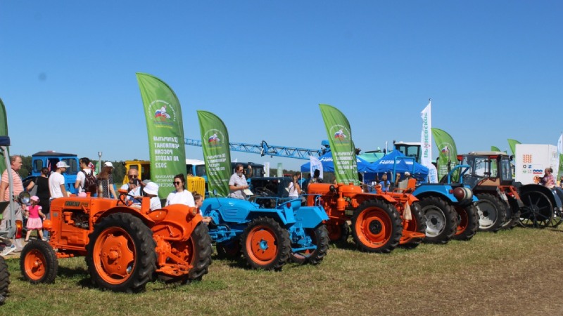 Музей истории трактора принял участие в мероприятиях IX Чемпионата России по пахоте