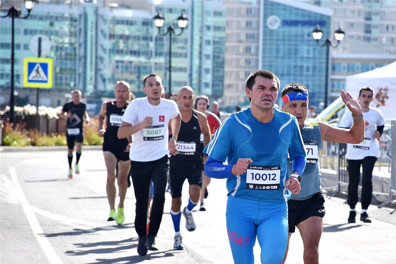 Тракторостроители пробежали Чебоксарский полумарафон